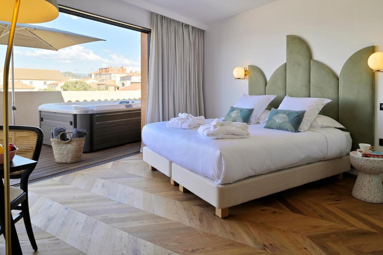 LʼÎle-Rousse Hotel & Spa Rocabella מראה חיצוני תמונה