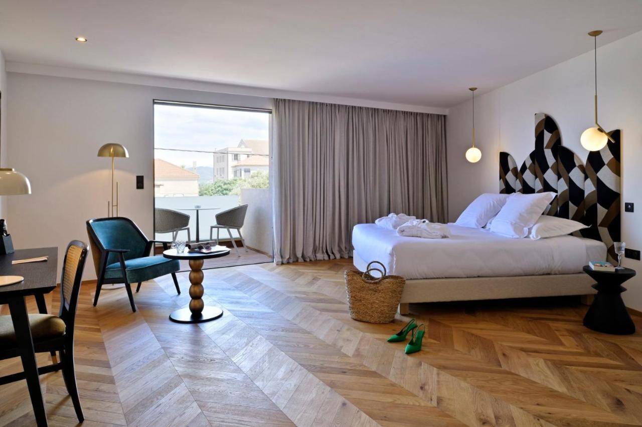 LʼÎle-Rousse Hotel & Spa Rocabella מראה חיצוני תמונה