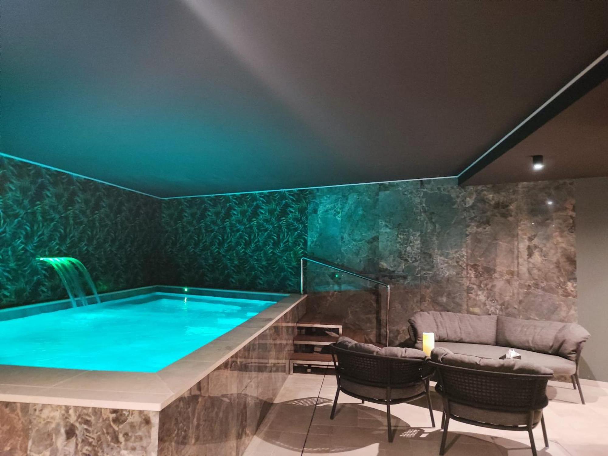 LʼÎle-Rousse Hotel & Spa Rocabella מראה חיצוני תמונה